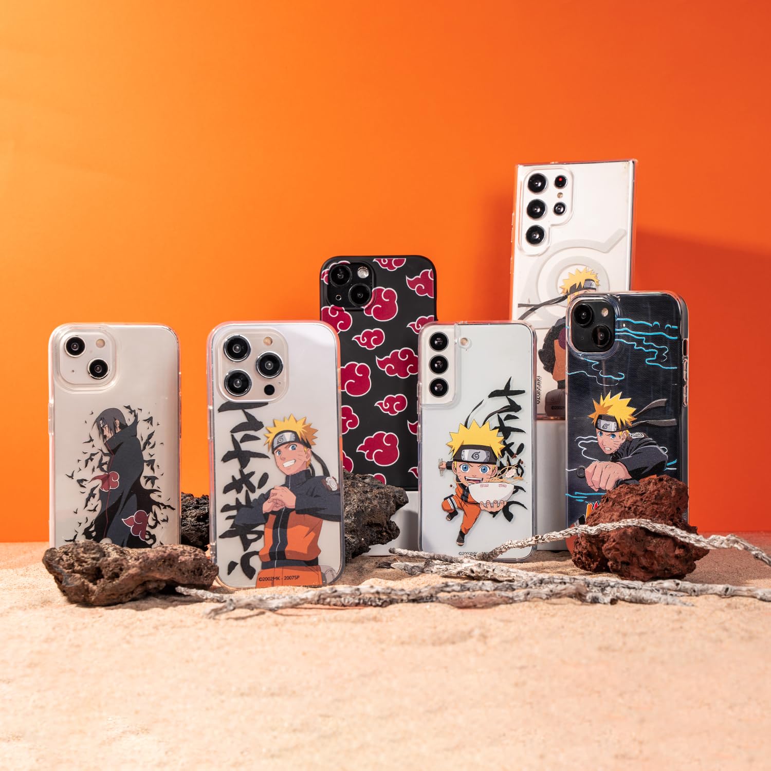 La Casa de las Carcasas cover iPhone 15 Pro Naruto Itachi