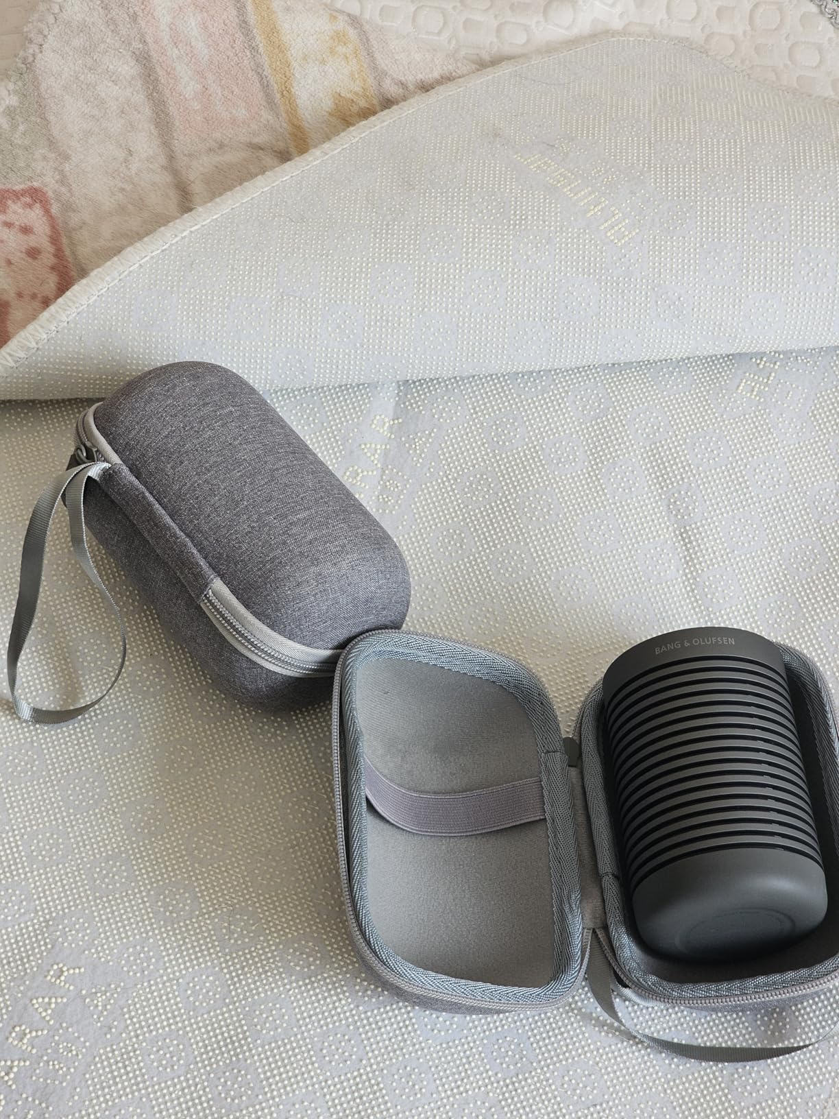 Aenllosi Speaker Case custodia Beosound Explore grigia