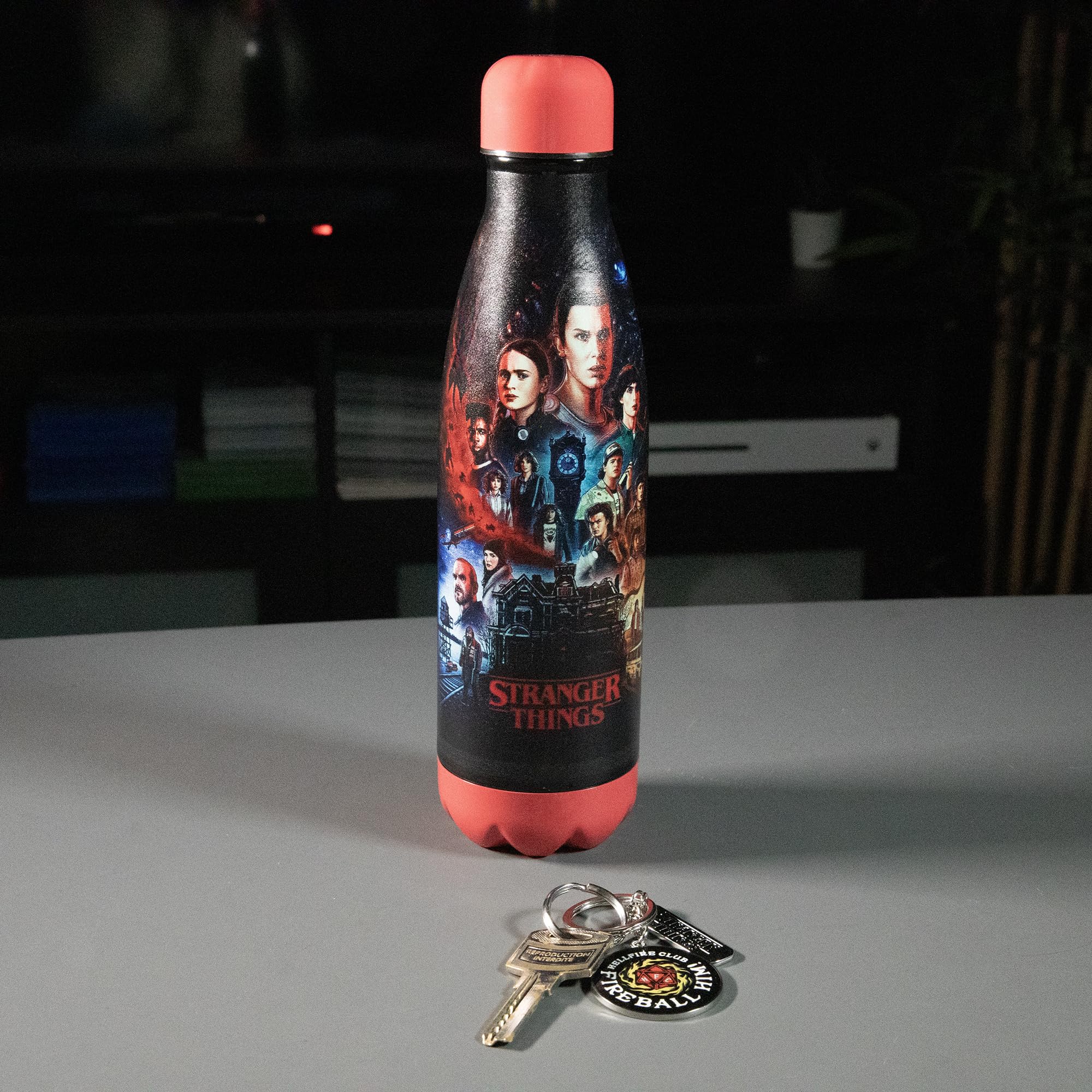 Konix Stranger Things Portachiavi Metallo 4x4 Palla Fuoco