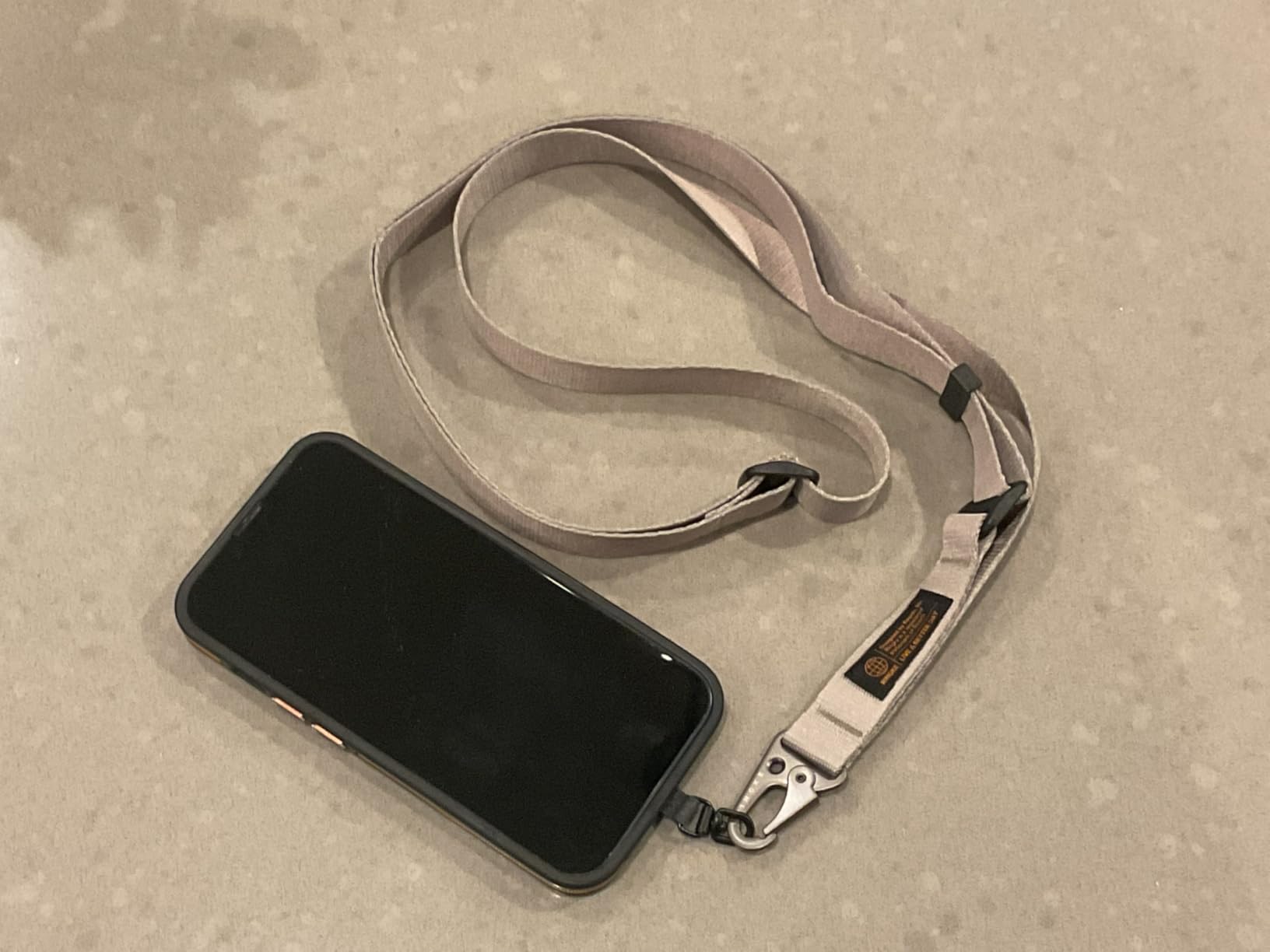 Ringke Strap Holder Link Laccetto Warm Gray Antistrappo