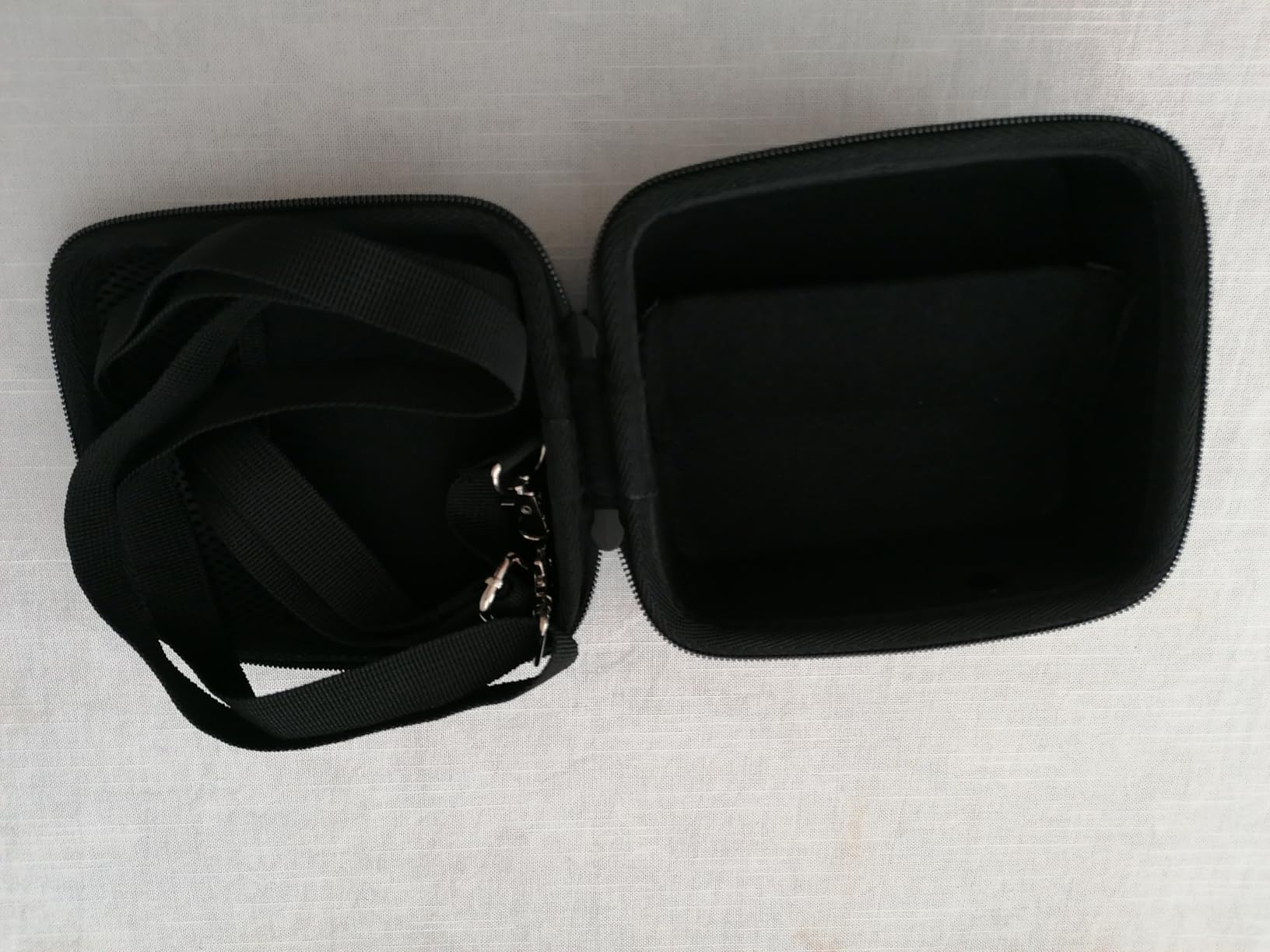 Aenllosi Camera Case per Kodak AZ528 custodia rossa EVA