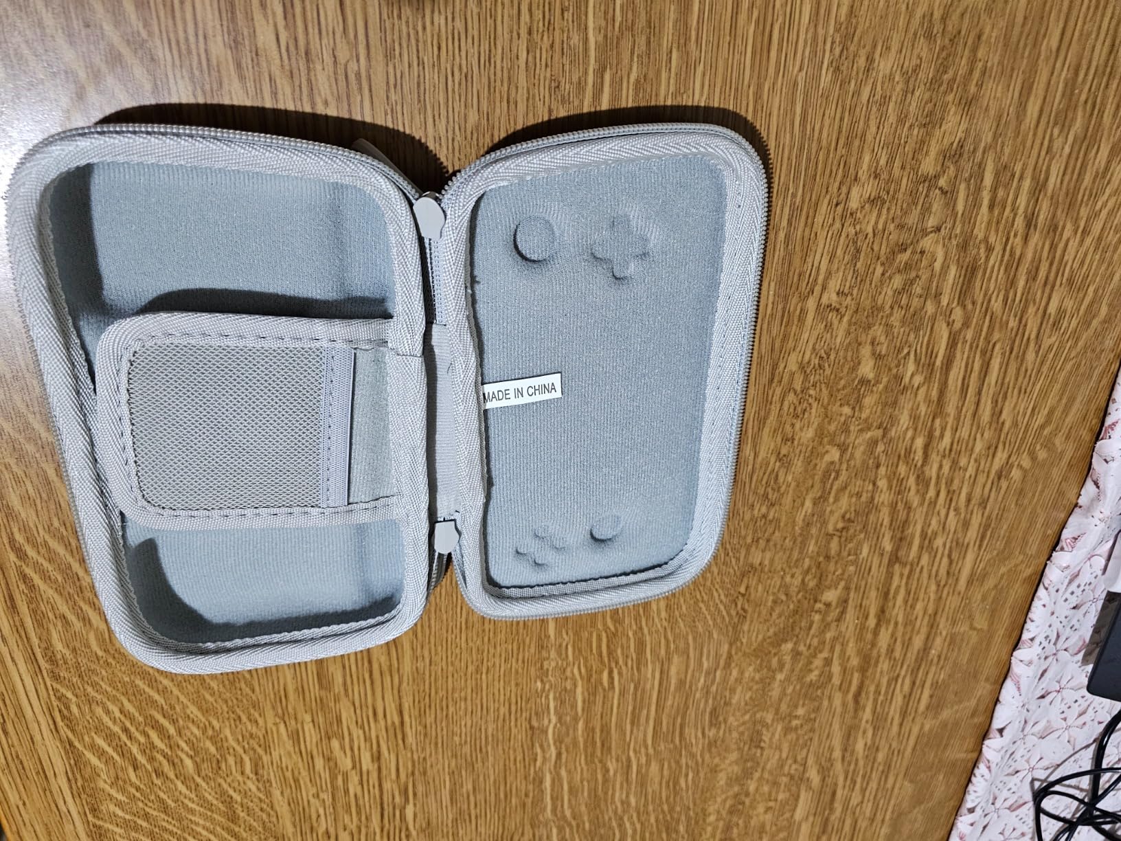 Aenllosi Game Controller Case Backbone One custodia bianca