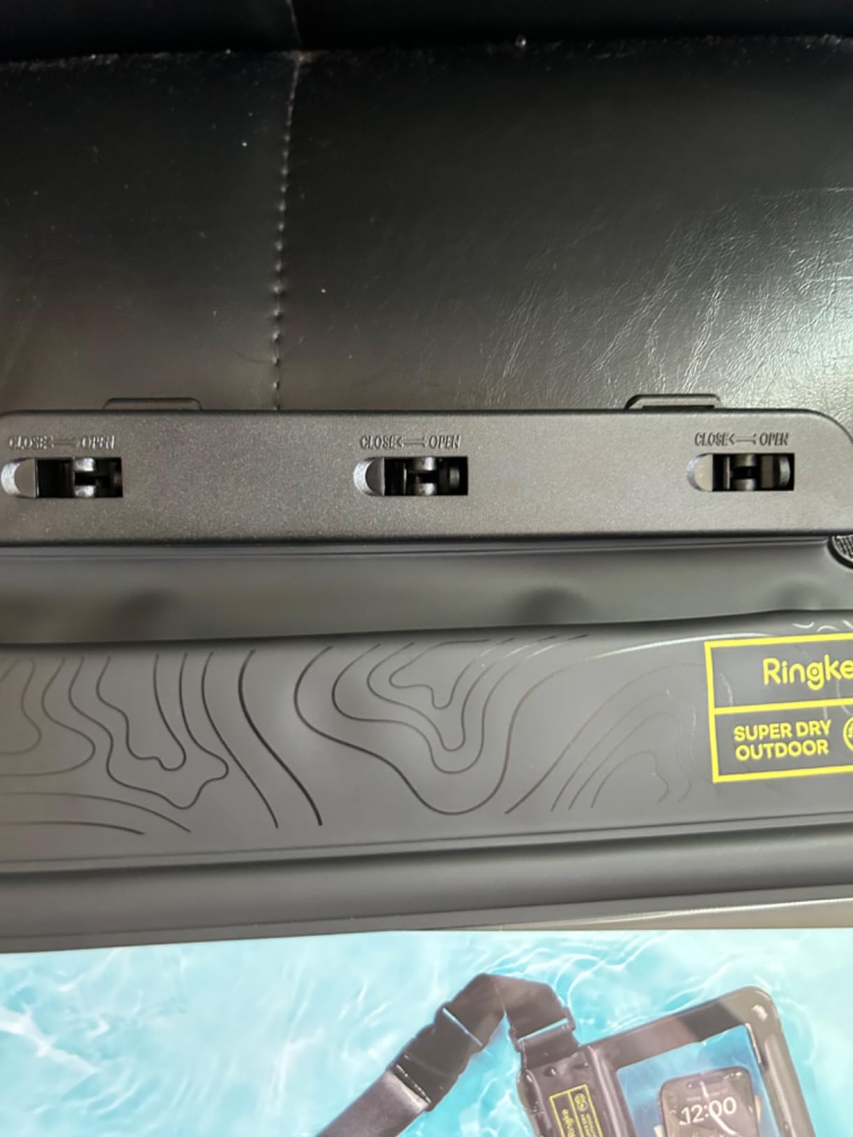 Ringke Waterproof Pouch IPX8 borsa impermeabile telefono nera tracolla