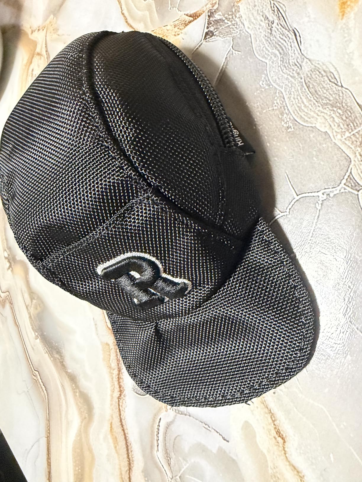 Ringke Cap Mini Pouch mini borsa nera in poliestere