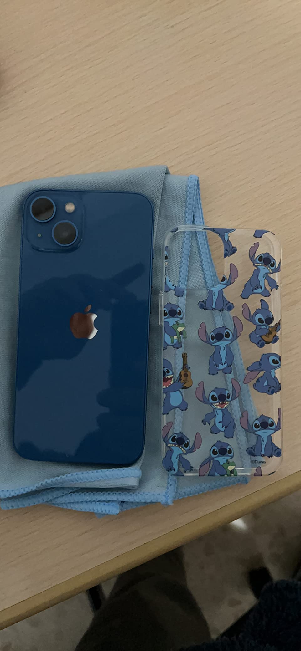 La Casa de las Carcasas Licenze Custodia iPhone 13 Stitch Trasparente