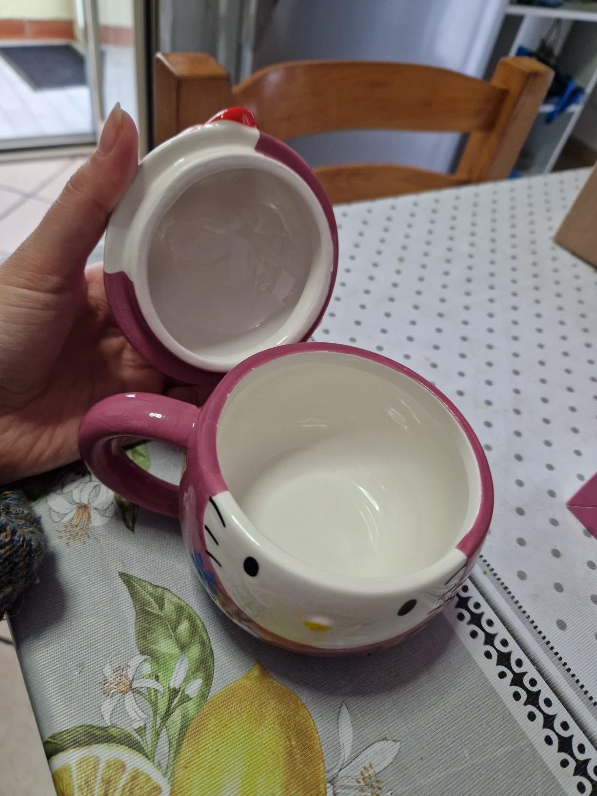 Konix Hello Kitty Tazza Termoreattiva 320 ml Rosso Kimono