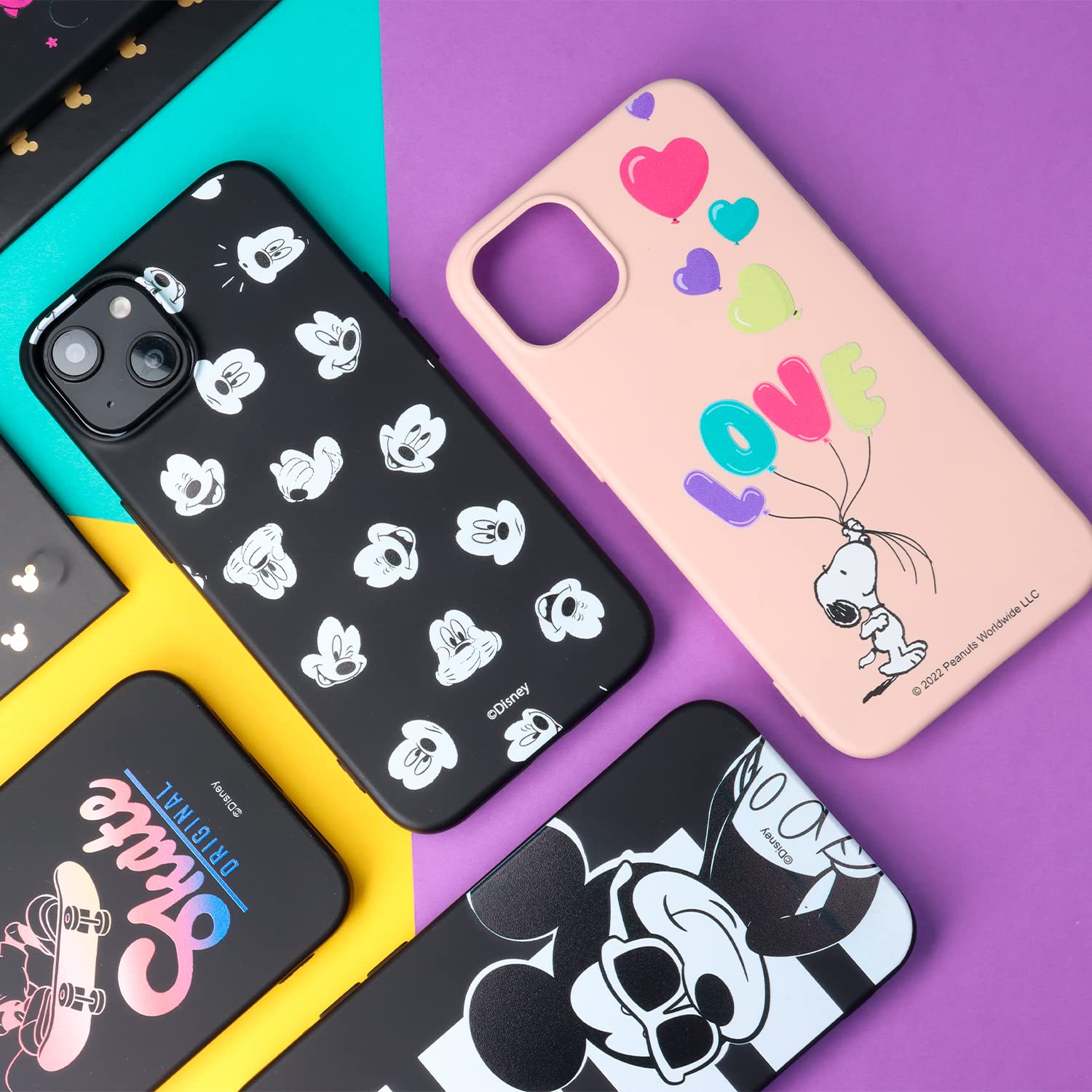 La Casa de las Carcasas Topolino custodia iPhone 15 Pro silicone liquido