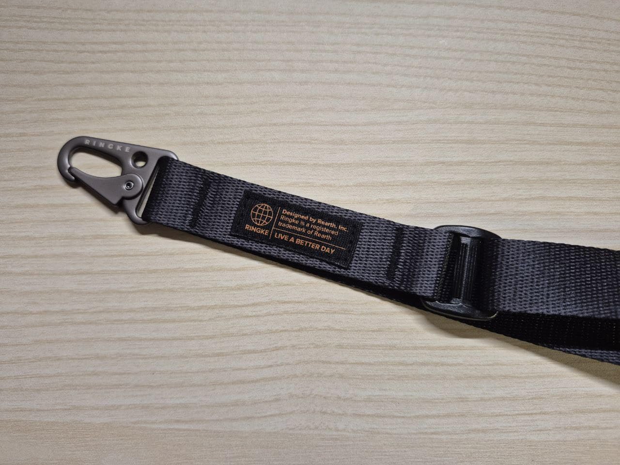 Ringke Strap Holder Link Laccetto Warm Gray Antistrappo