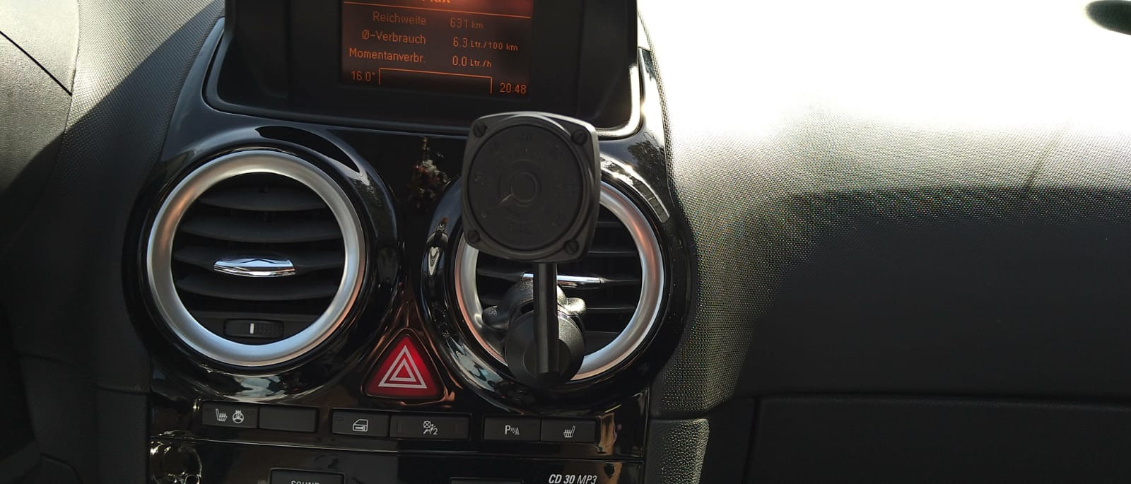 Ringke Car Mount Power Clip Wing supporto auto magnetico nero