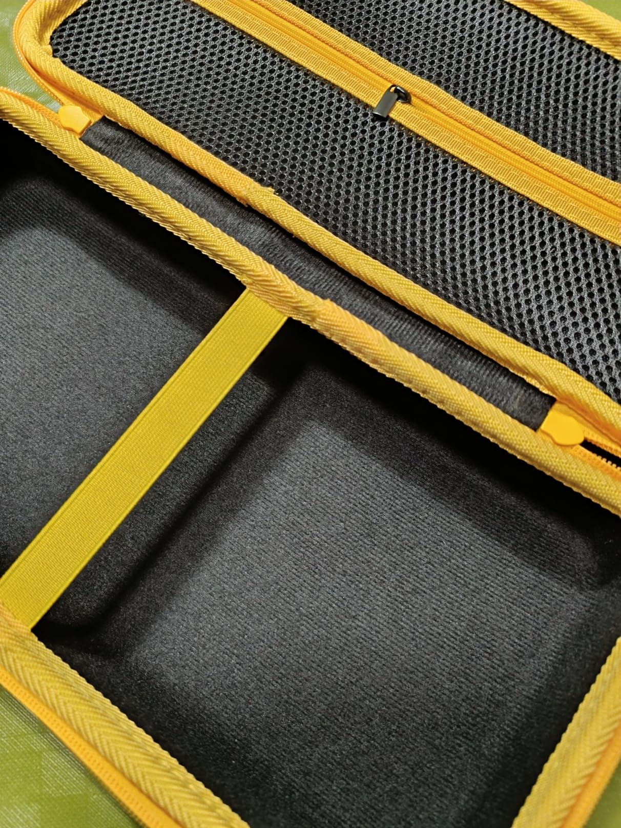 Aenllosi Tool Case Fanttik Slim V8 custodia rigida nero EVA