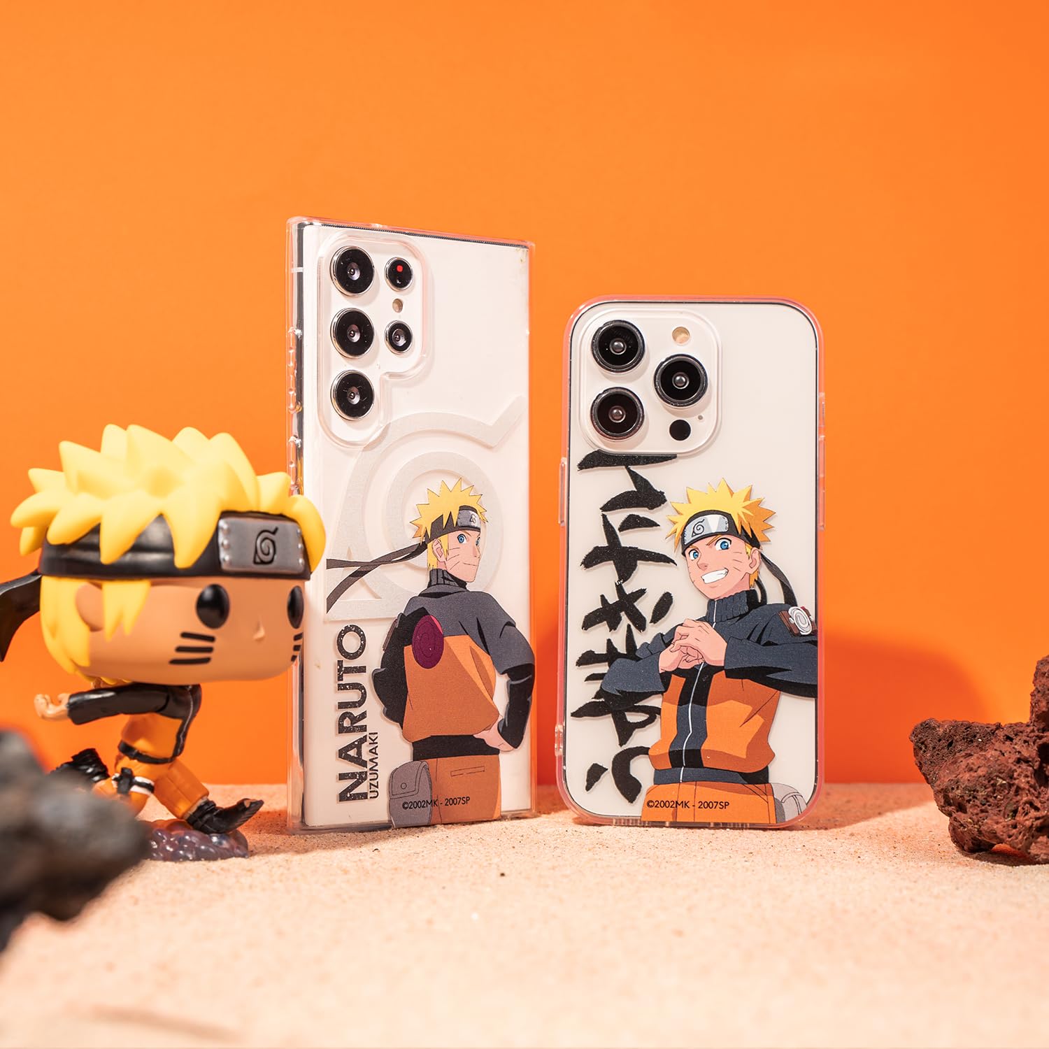 La Casa de las Carcasas cover iPhone 15 Pro Naruto Itachi