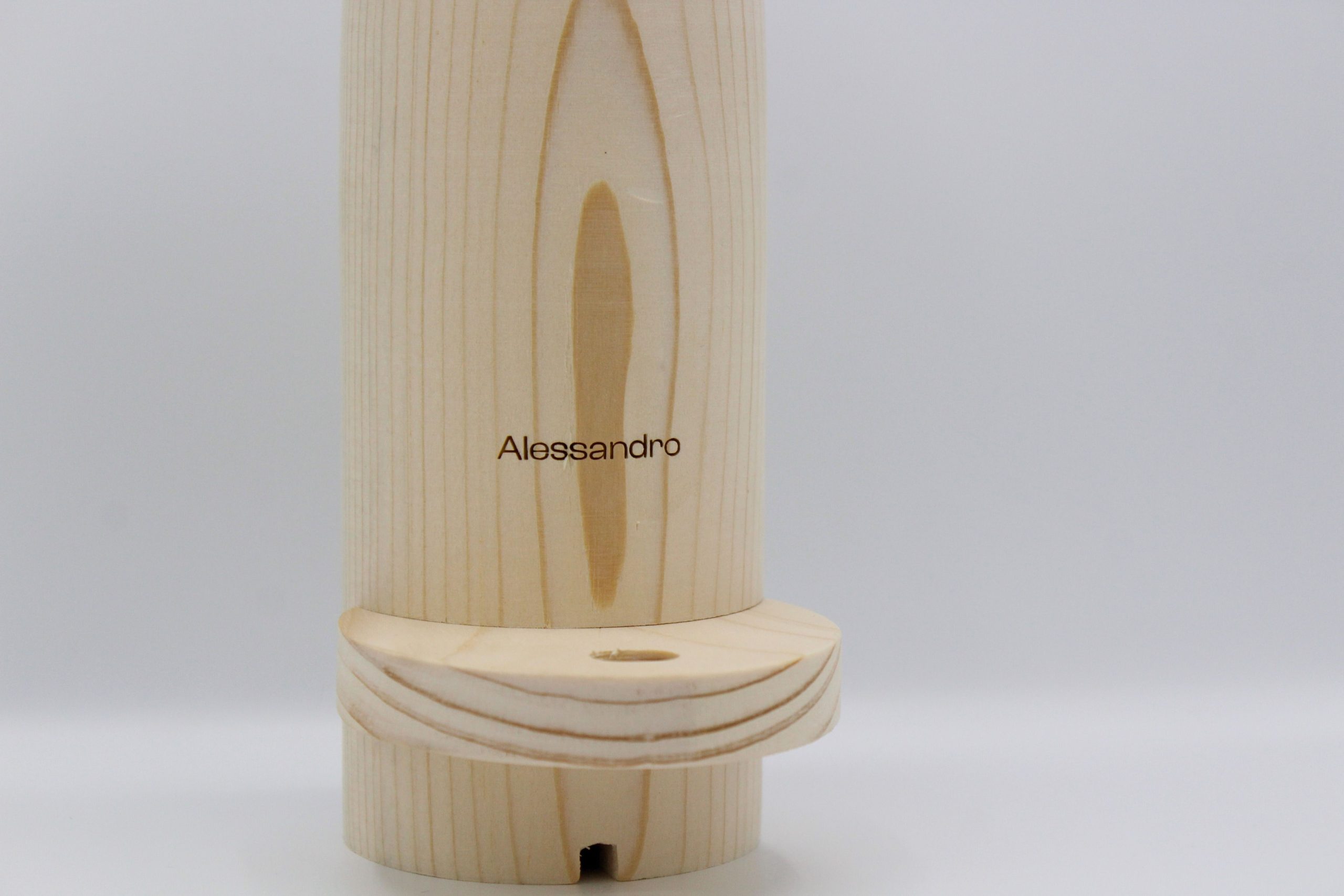 VAIA People dock station legno personalizzato figure
